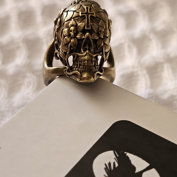 Super cool sugar skull ring by moon Raven design - Picture 1 of 6